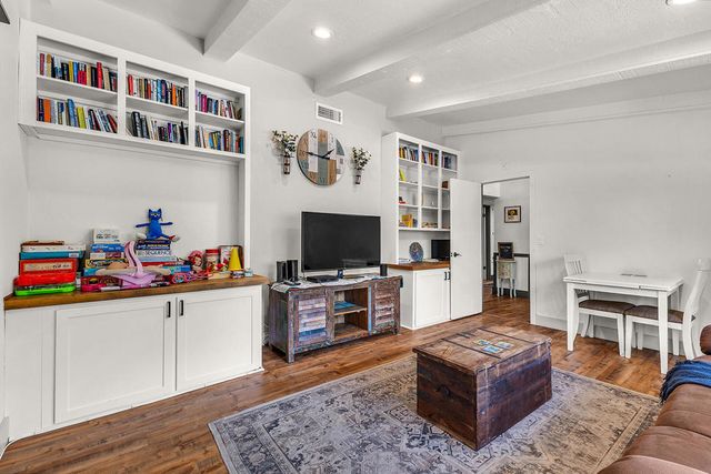 54680 Falling Leaf Drive, Idyllwild, CA 92549