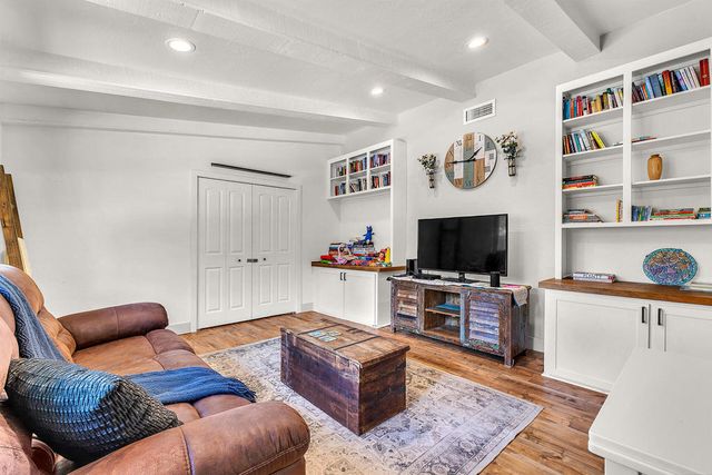 54680 Falling Leaf Drive, Idyllwild, CA 92549