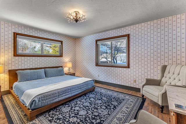 54680 Falling Leaf Drive, Idyllwild, CA 92549