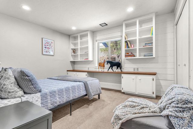 54680 Falling Leaf Drive, Idyllwild, CA 92549