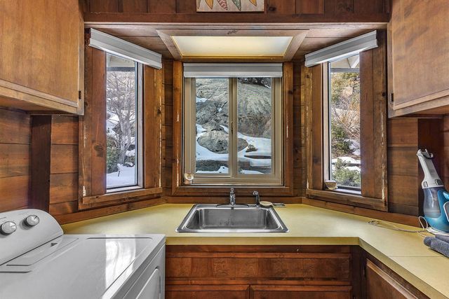 54680 Falling Leaf Drive, Idyllwild, CA 92549