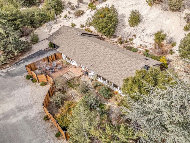 54680 Falling Leaf Drive, Idyllwild, CA 92549
