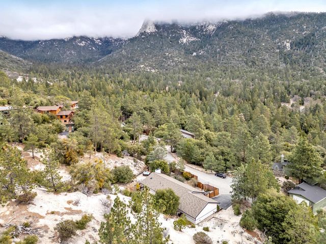 54680 Falling Leaf Drive, Idyllwild, CA 92549