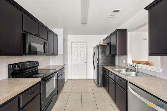 1320 Travis Circle, Copperas Cove, TX 76522