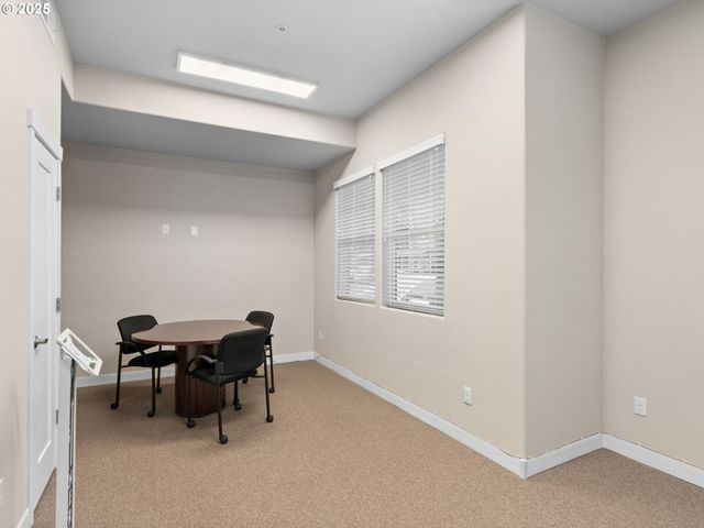 17182 Sw APPLEDALE Rd 405, Beaverton, OR 97007