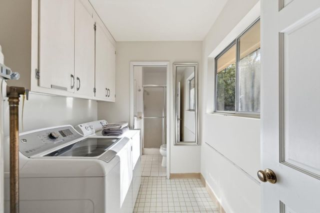 28 Willow Road, Menlo Park, CA 94025