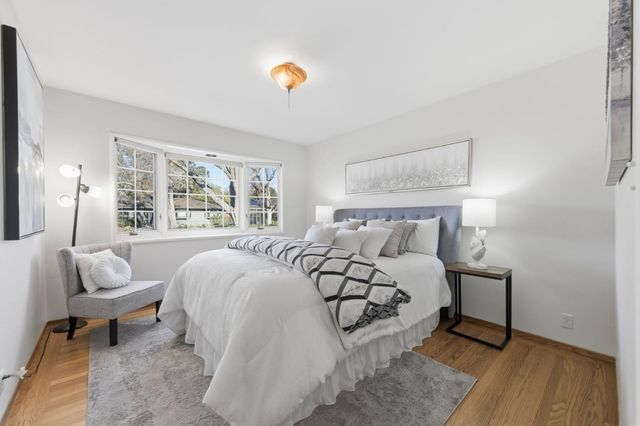 28 Willow Road, Menlo Park, CA 94025