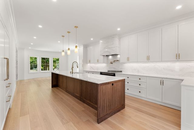 18 Naples Rd, Brookline, MA 02446