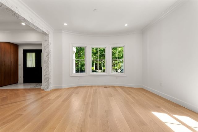 18 Naples Rd, Brookline, MA 02446