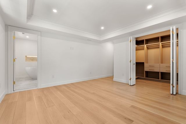 18 Naples Rd, Brookline, MA 02446