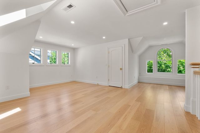 18 Naples Rd, Brookline, MA 02446