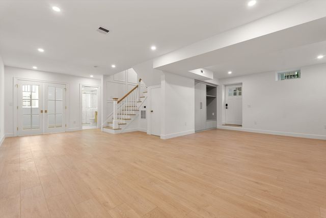 18 Naples Rd, Brookline, MA 02446