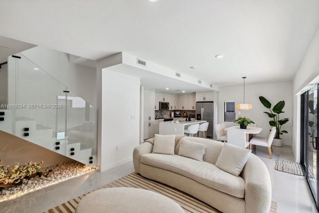 1396 NW 3rd St, Florida City, FL 33034