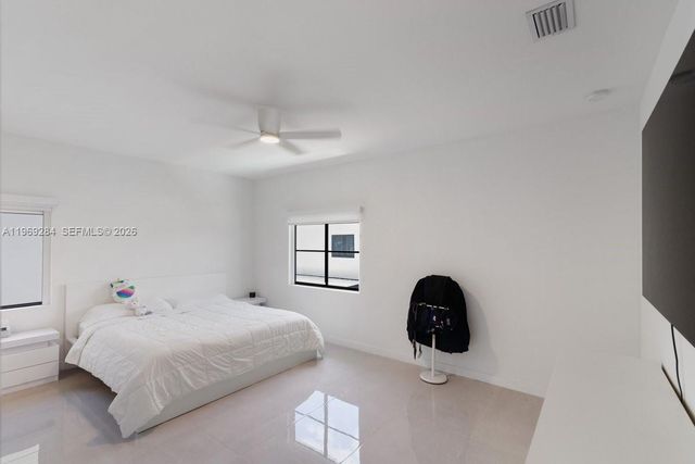 1396 NW 3rd St, Florida City, FL 33034