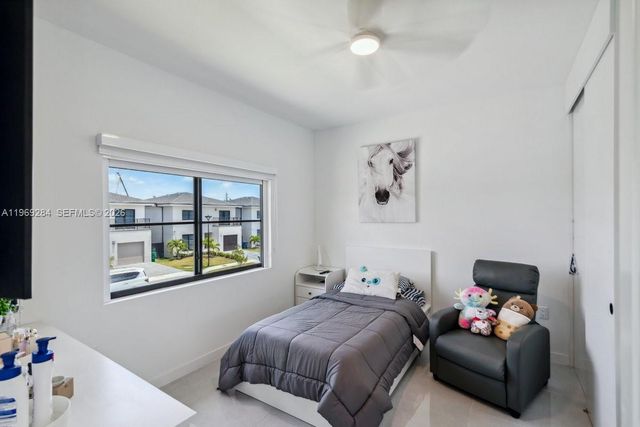 1396 NW 3rd St, Florida City, FL 33034