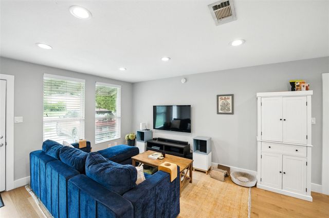 6501 Hickman Ave, Austin, TX 78723