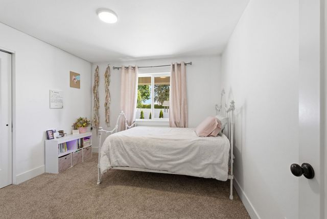 515 N FOX Ln, Spokane Valley, WA 99206