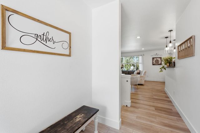 515 N FOX Ln, Spokane Valley, WA 99206