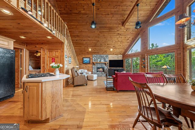 431 Sunrock Mountain Road, Blue Ridge, GA 30513