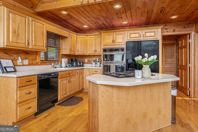 431 Sunrock Mountain Road, Blue Ridge, GA 30513