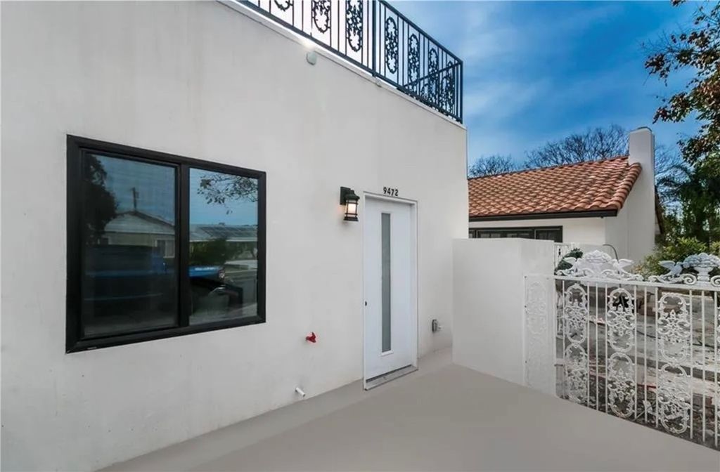9574 Geyser Avenue, Northridge, CA 91324