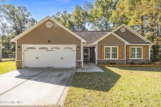 335 Tallpine Road, Havelock, NC 28532