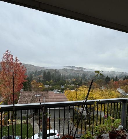 118 Merion Terrace, Moraga, CA 94556