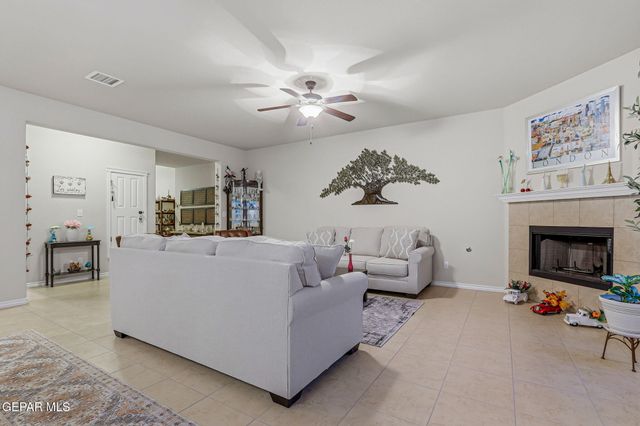 5601 VALLEY MAPLE Drive, El Paso, TX 79932