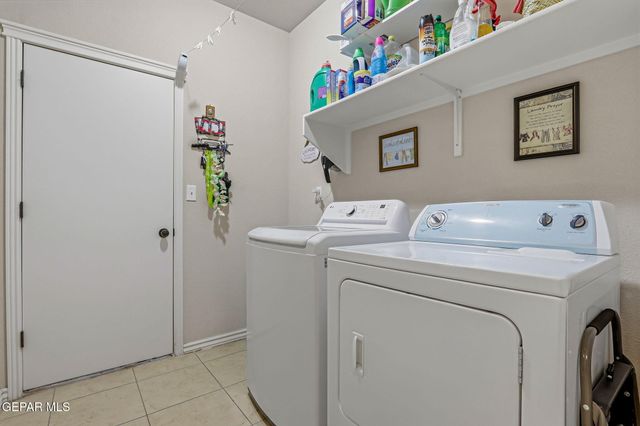 5601 VALLEY MAPLE Drive, El Paso, TX 79932