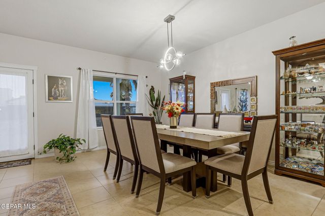 5601 VALLEY MAPLE Drive, El Paso, TX 79932