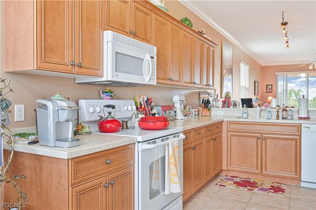 8251 Pathfinder LOOP 641, Fort Myers, FL 33919