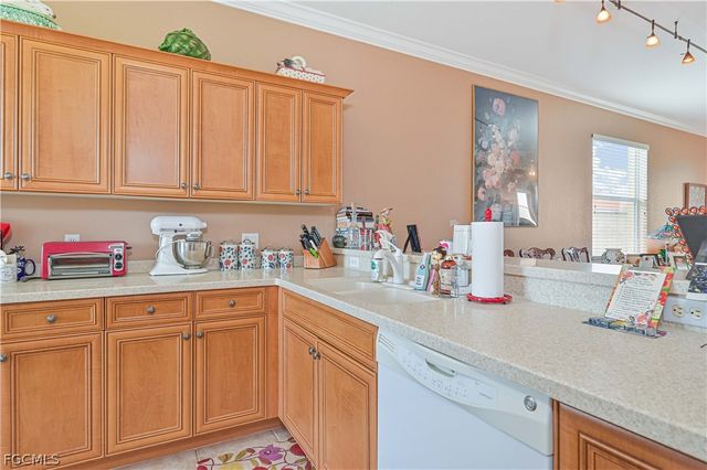 8251 Pathfinder LOOP 641, Fort Myers, FL 33919