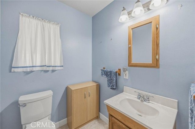 17320 Anastasia, Fontana, CA 92335