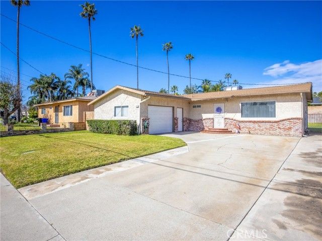 17320 Anastasia, Fontana, CA 92335