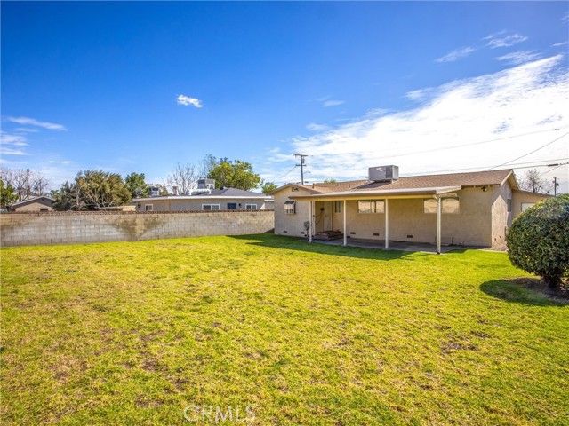 17320 Anastasia, Fontana, CA 92335