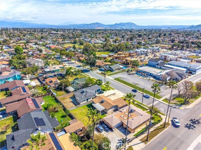 17320 Anastasia, Fontana, CA 92335