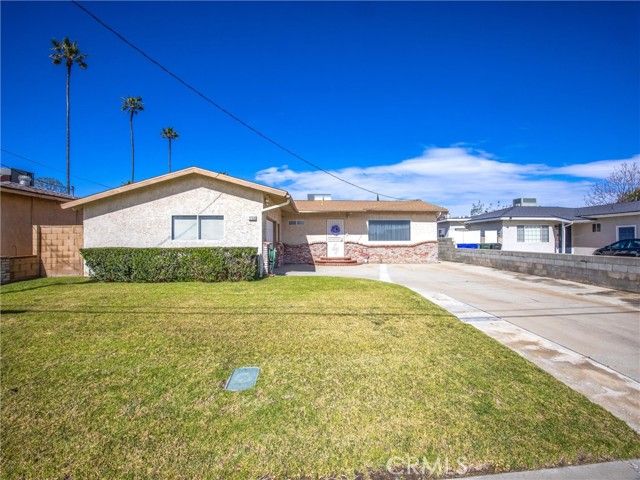 17320 Anastasia, Fontana, CA 92335