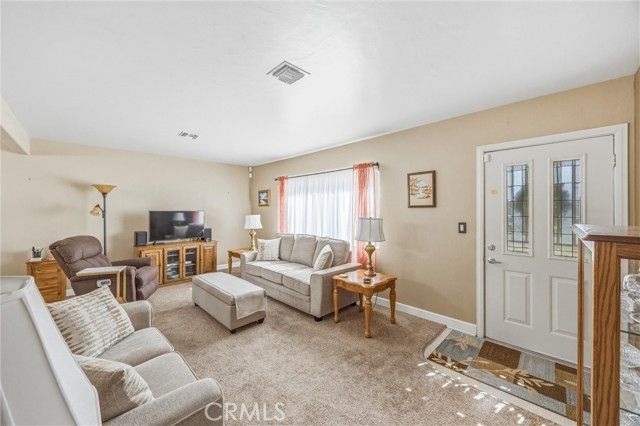 17320 Anastasia, Fontana, CA 92335