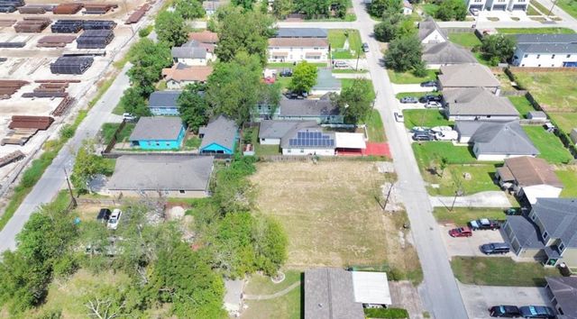 8226 Cannon Street, Houston, TX 77051