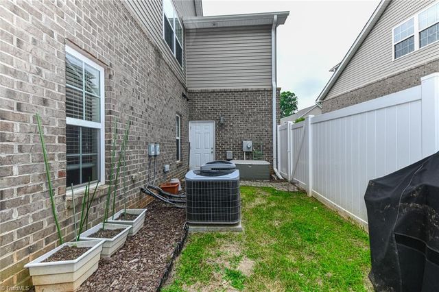 1923 Fleming Road A, Greensboro, NC 27410