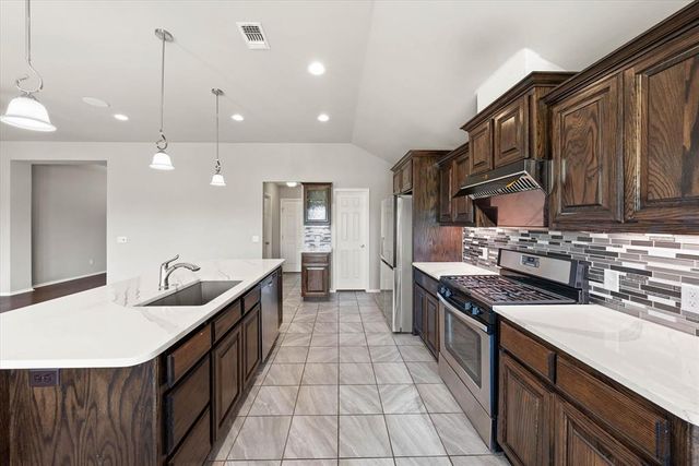 2372 NW 191st Court, Edmond, OK 73012