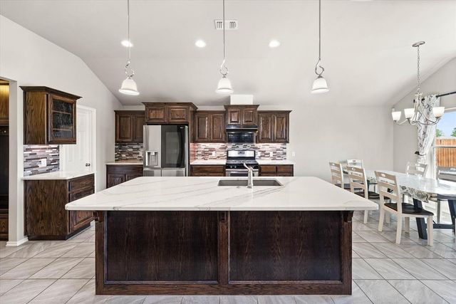 2372 NW 191st Court, Edmond, OK 73012