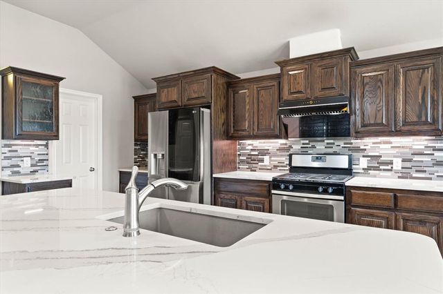 2372 NW 191st Court, Edmond, OK 73012