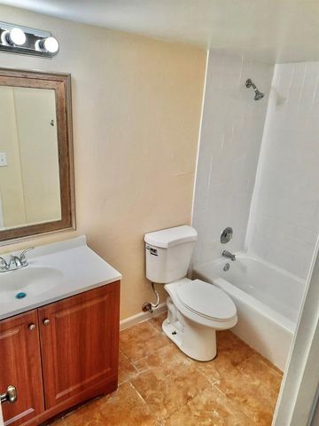 1500 N Congress Avenue B20, West Palm Beach, FL 33401