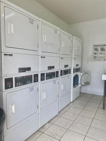 1500 N Congress Avenue B20, West Palm Beach, FL 33401