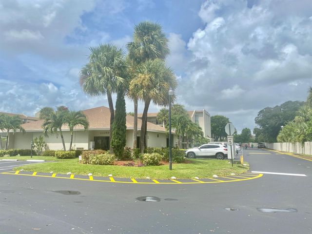 1500 N Congress Avenue B20, West Palm Beach, FL 33401