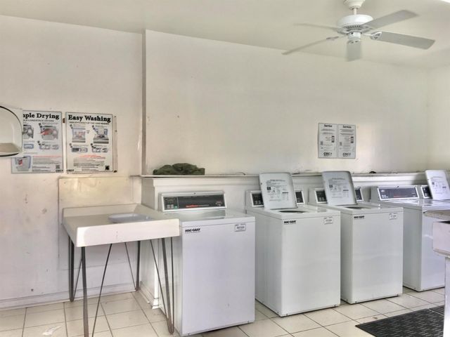 1500 N Congress Avenue B20, West Palm Beach, FL 33401