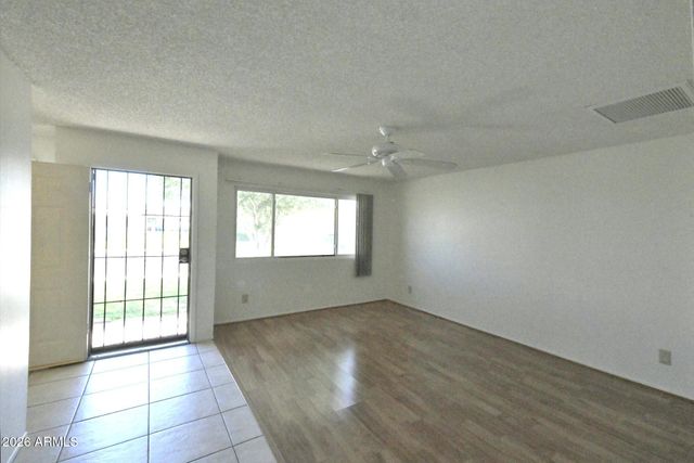 10118 N 97TH Drive A, Peoria, AZ 85345