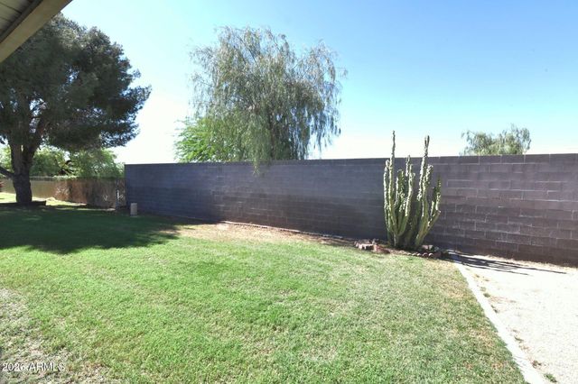 10118 N 97TH Drive A, Peoria, AZ 85345