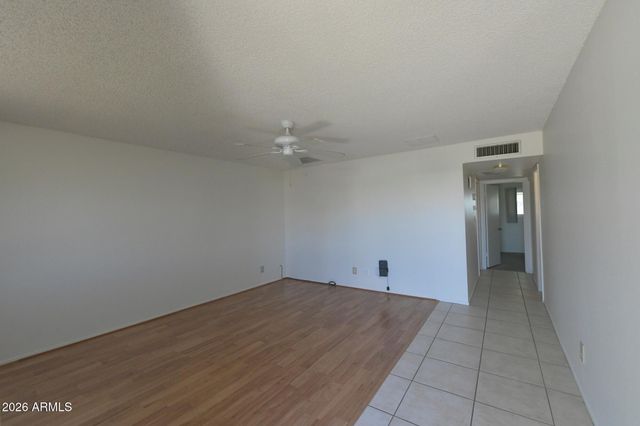 10118 N 97TH Drive A, Peoria, AZ 85345